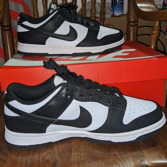 Nike Dunk Low Retro "Black and White Panda" - Picture 3 of 16